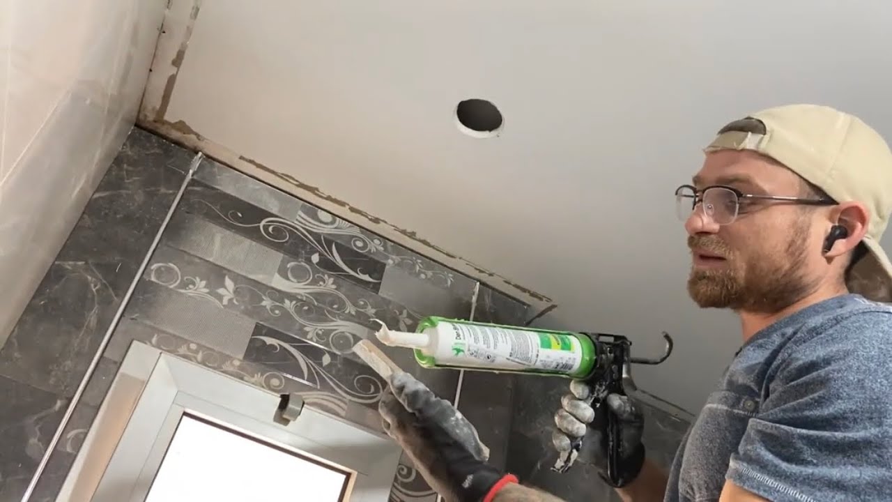 Как Починить  Круглую Дыру в Гипсокартонном Потолке