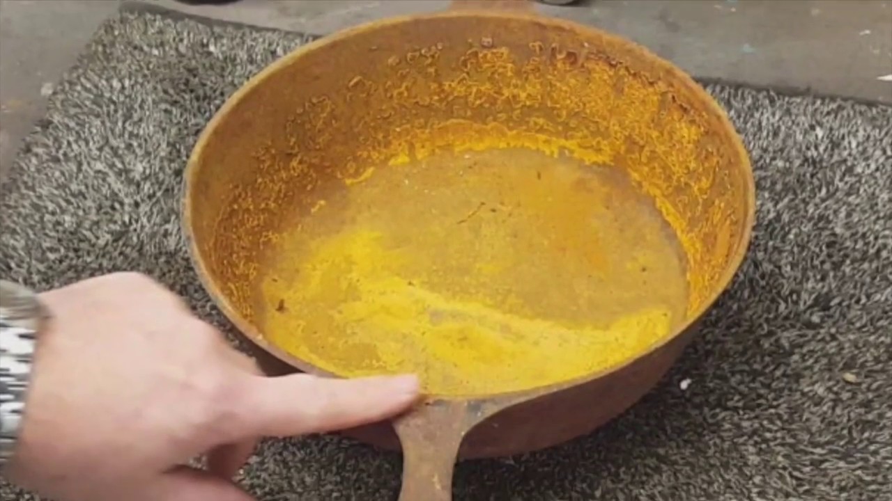 Cast Iron Pot Restoration.