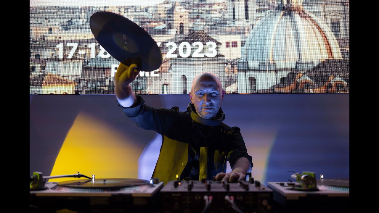 Roma Eventi Musicali | THE VINYL DJ | Dj set con vinili