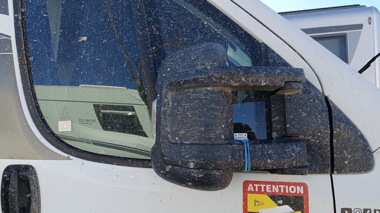 Mit einem blauen Auge davon gekommen. Windhose über den Stellplatz Roquetas de Mar gefegt 😭
