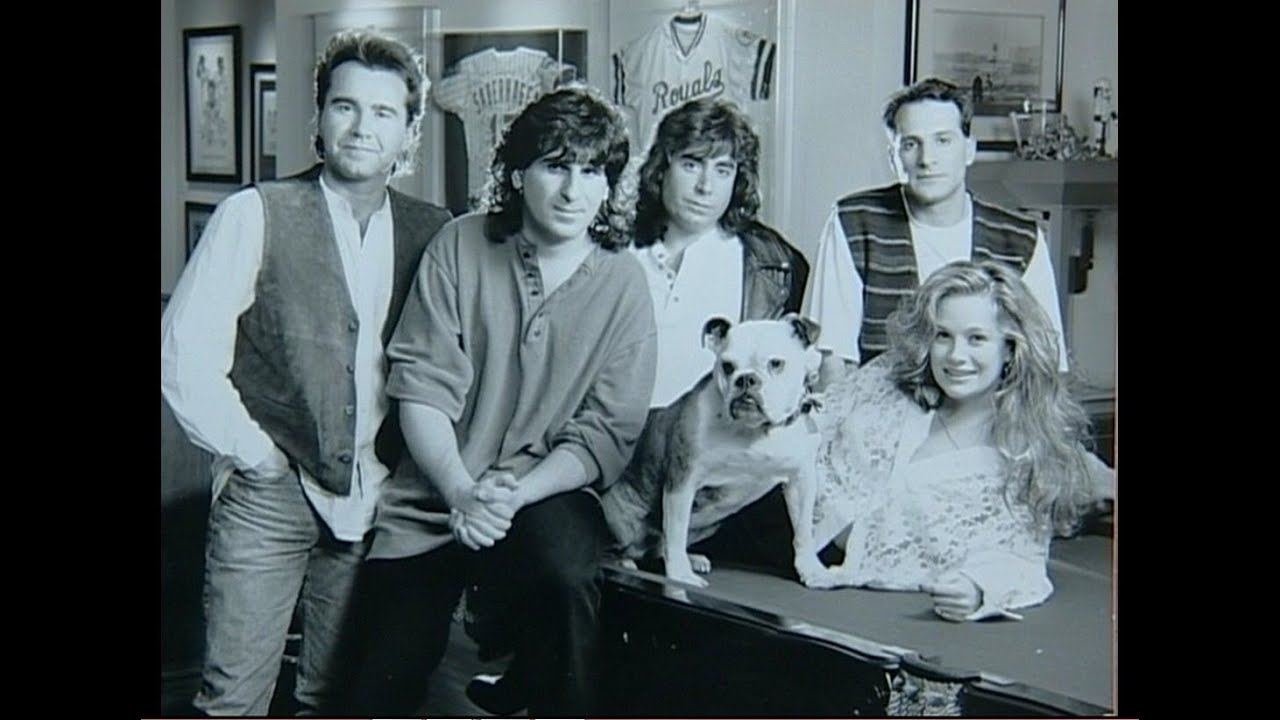 Fullhouse Band - Lynn Critelli - Last Dance/Heaven Knows