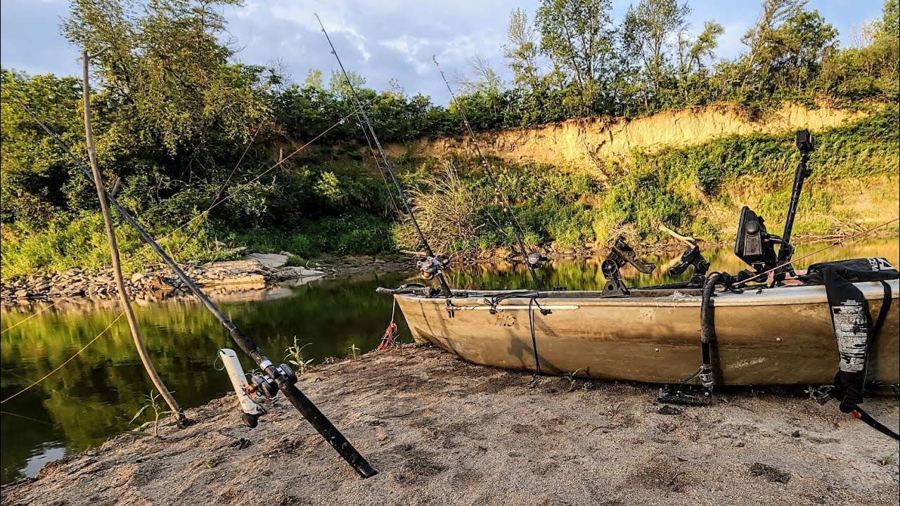 Fishing on a FULL MOON for FLATHEAD CATFISH!! (Fishing for my Dinner)