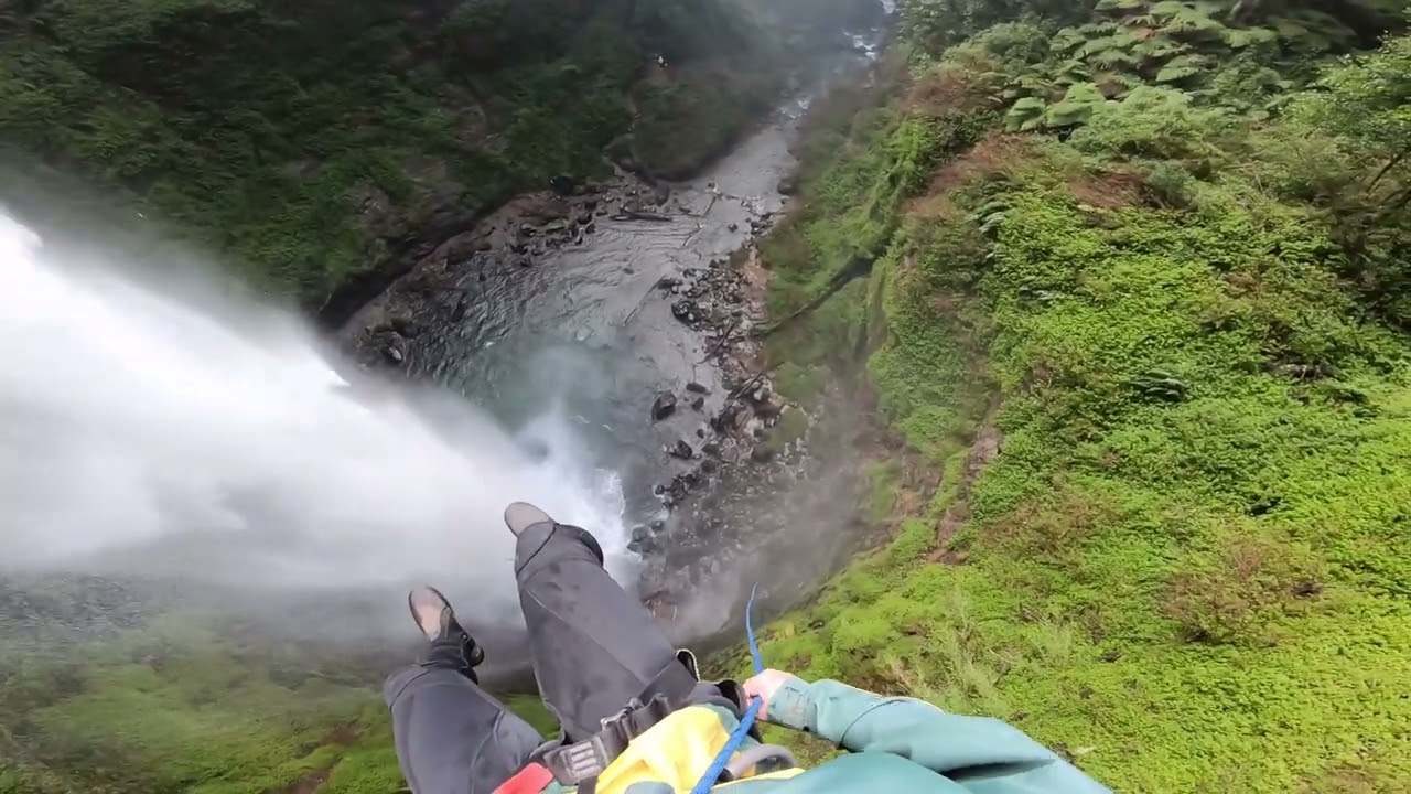 Canyoning Salto el Claro - Pucón, Chile