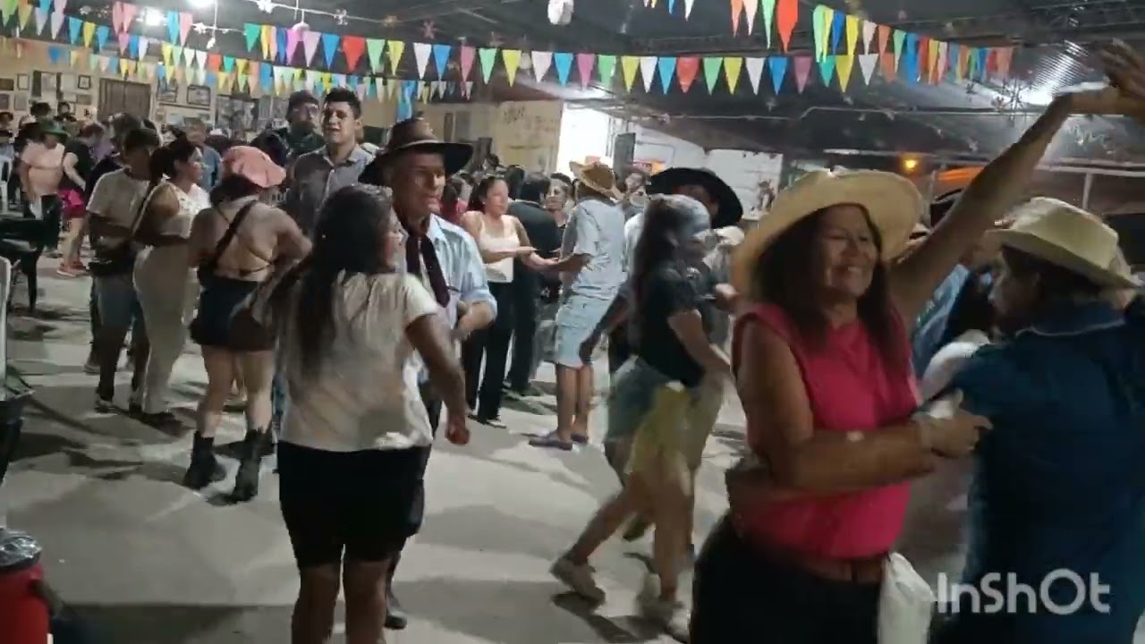Carnavaleando con los Diamantes tropicales en Rancho el torito Campo Quijano Salta!!