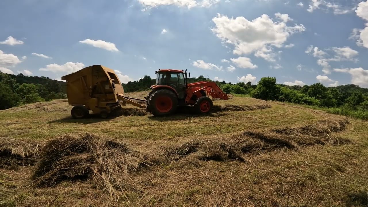 Baling Hay with M9540 Kubota and Vermeer 504R Classic