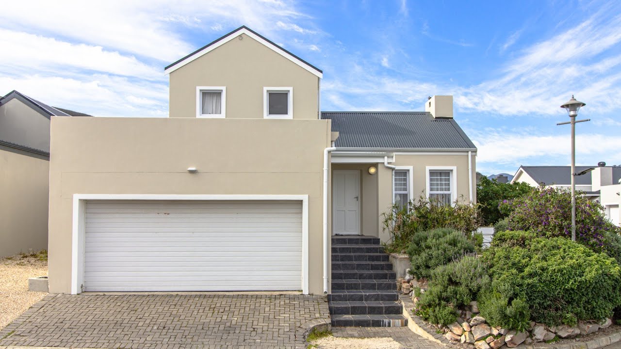 3 Bedroom Home For Sale | Sandbaai