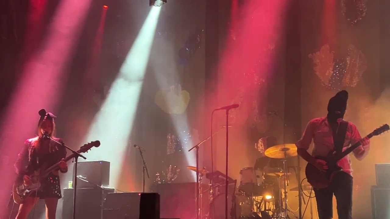Blonde Redhead -Melody Experiment (Thalia Hall, Chicago IL - 10.31.23)