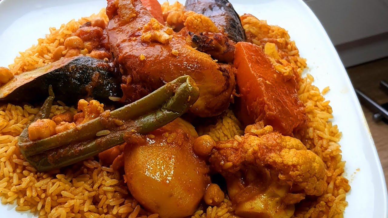 الرز المبوخ/رز مبوخ ليبي/أرز بالخضروات/طريقة لذيذةلعمل رز في طنجرة الكسكاس ونتيجة مذهلةلرز حبه بحبه😁
