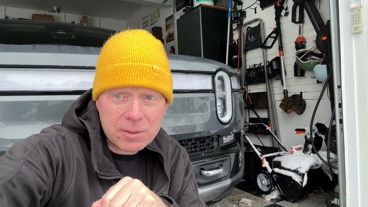 Снегоочиститель Worx Nitro 40 В 20 дюймов с литиевым аккумулятором протестирован в условиях сильн...