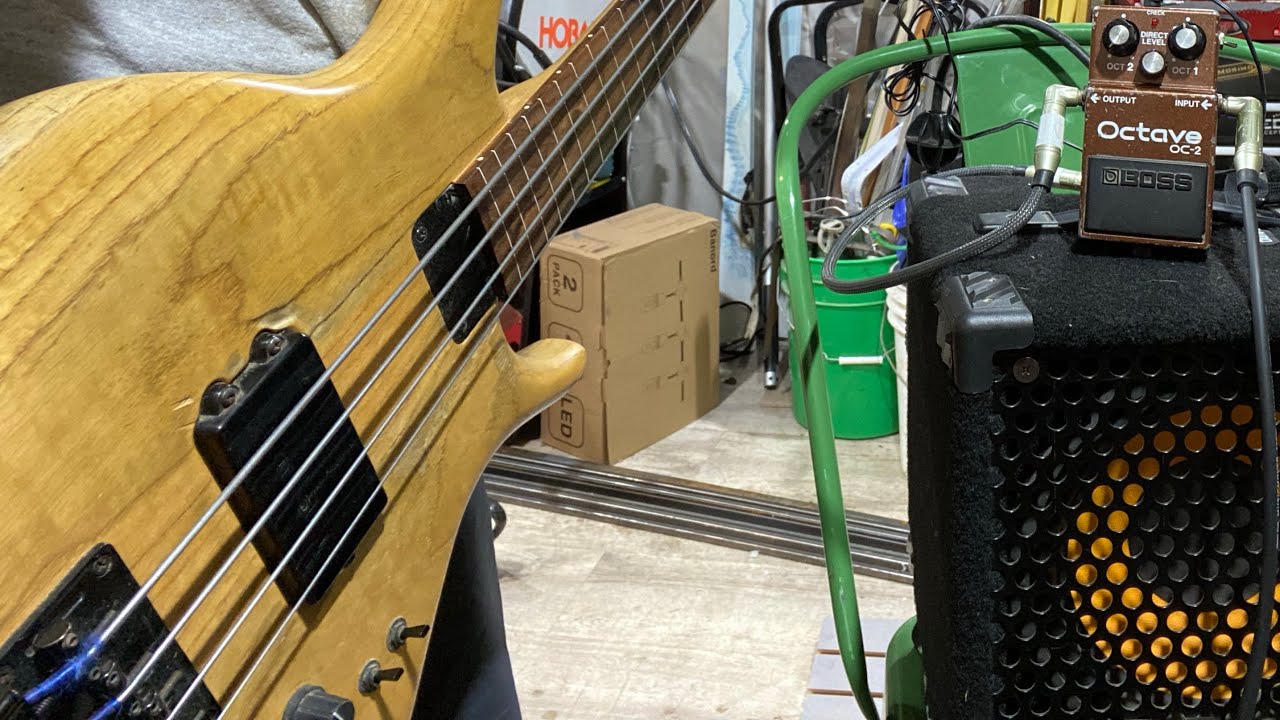 Boss OC-2 with synth mod switch