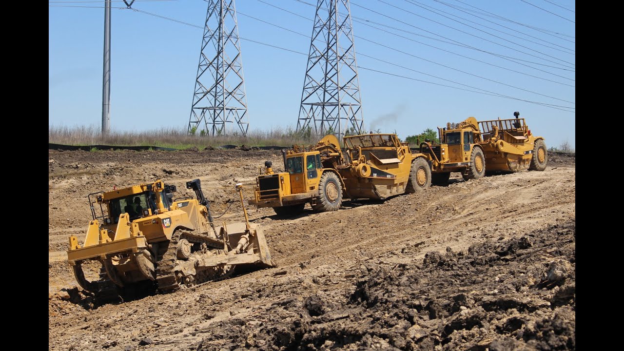 Massive Fleet of Caterpillar 657 Scrapers Move Mountains in Texas