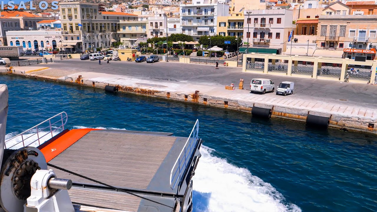 Σύρος - Μανούβρα 3 λεπτών και μαζική αποβίβαση επιβατών | Olympic Champion Jet | Arrival at Syros