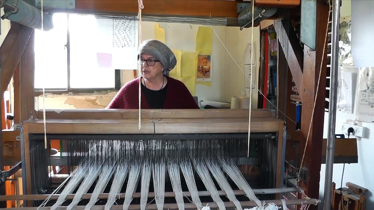 Judith Abrahams, the Master Weaver Who Wove the High Priest's Robe