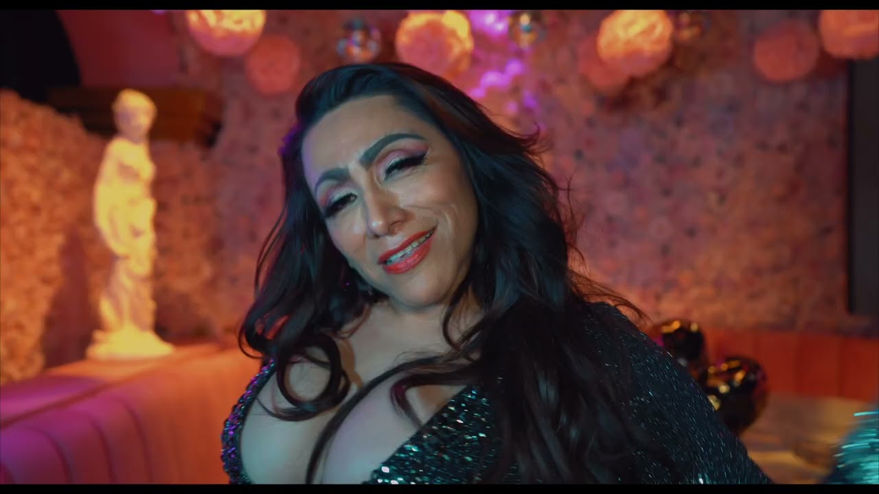 Omar Sanchez Omi Ft Fedro, Sheyla, Jessica Esoterica, Angel Ferravi - Es Mi vida  ( Official Video )