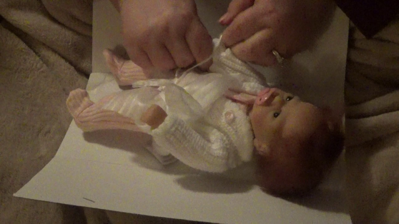 Unboxing 10 inch Tiny Miracles Emmy