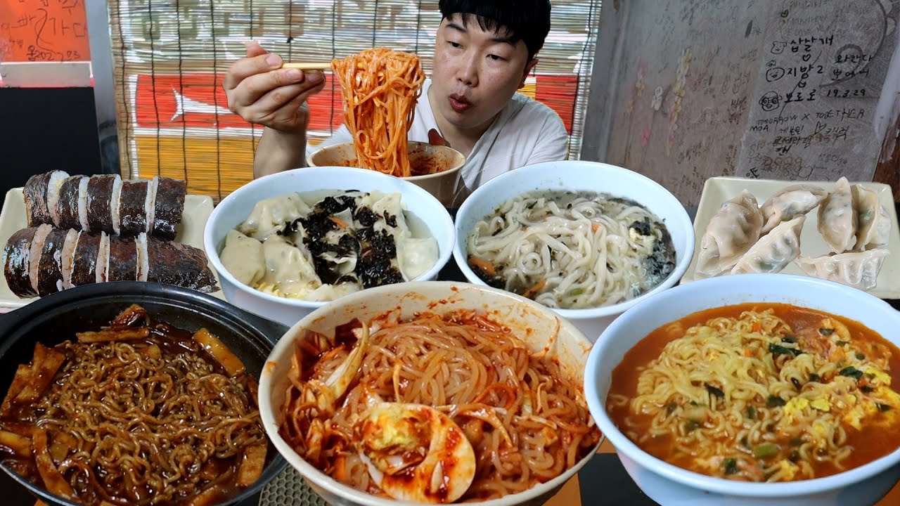5년동안 5백원 올라서 2천원! 라쫄떡볶이 묵고 라면 김밥 만두 칼국수 만둣국 털자