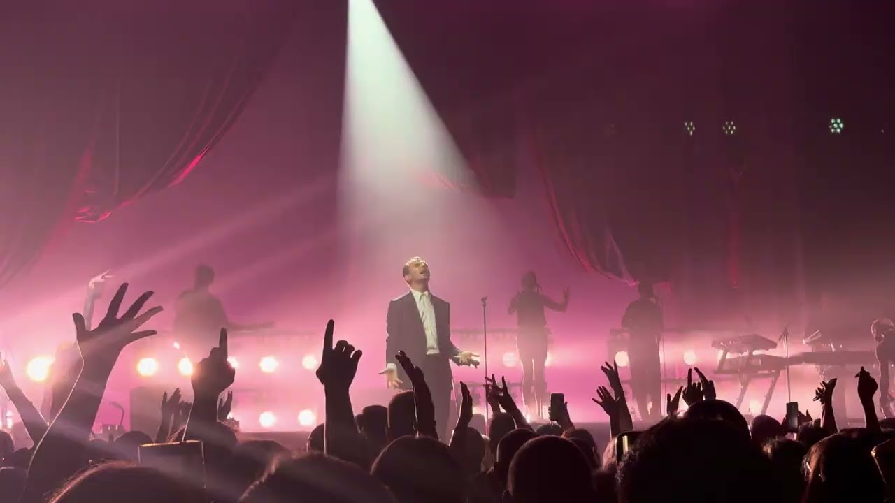 Hurts - Voices (Live in Bochum 2025-06-21)