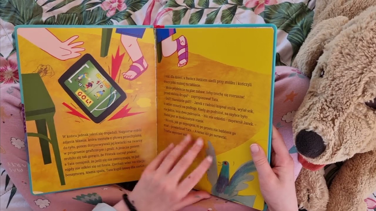 Ania czyta Basia i tablet