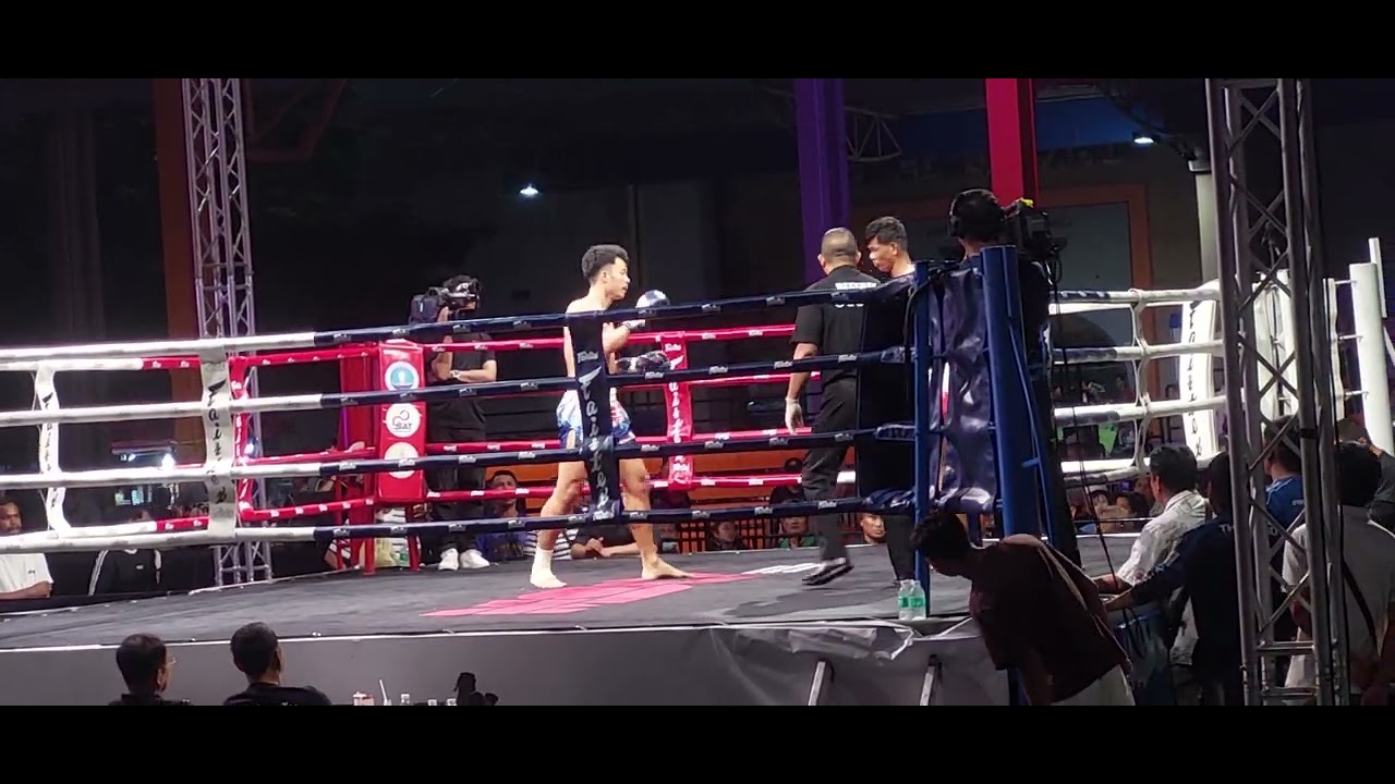 #ศึกเกียรติเพชรมวยรอบ 🥊🥊สนามกีฬาเวศน์สุวรรณอุดรธานี