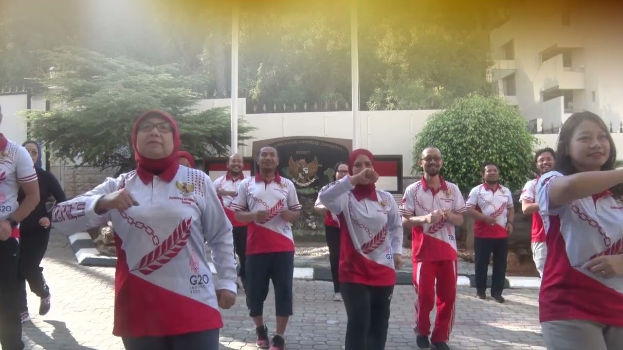 SENAM POCO-POCO & GEMU FAMIRE BISA MENGATASI ASAM URAT DAN LEMAK JAHAT, SILAHKAN DICOBA !!....