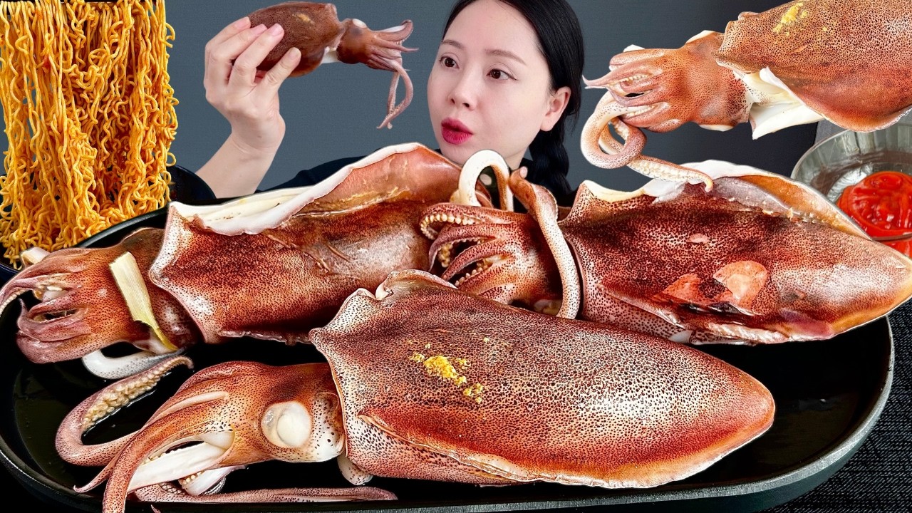 ASMR MUKBANG WHOLE STEAMED SQUID, SPICY RAMEN NOODLES  | COOKING & EATING SOUNDS