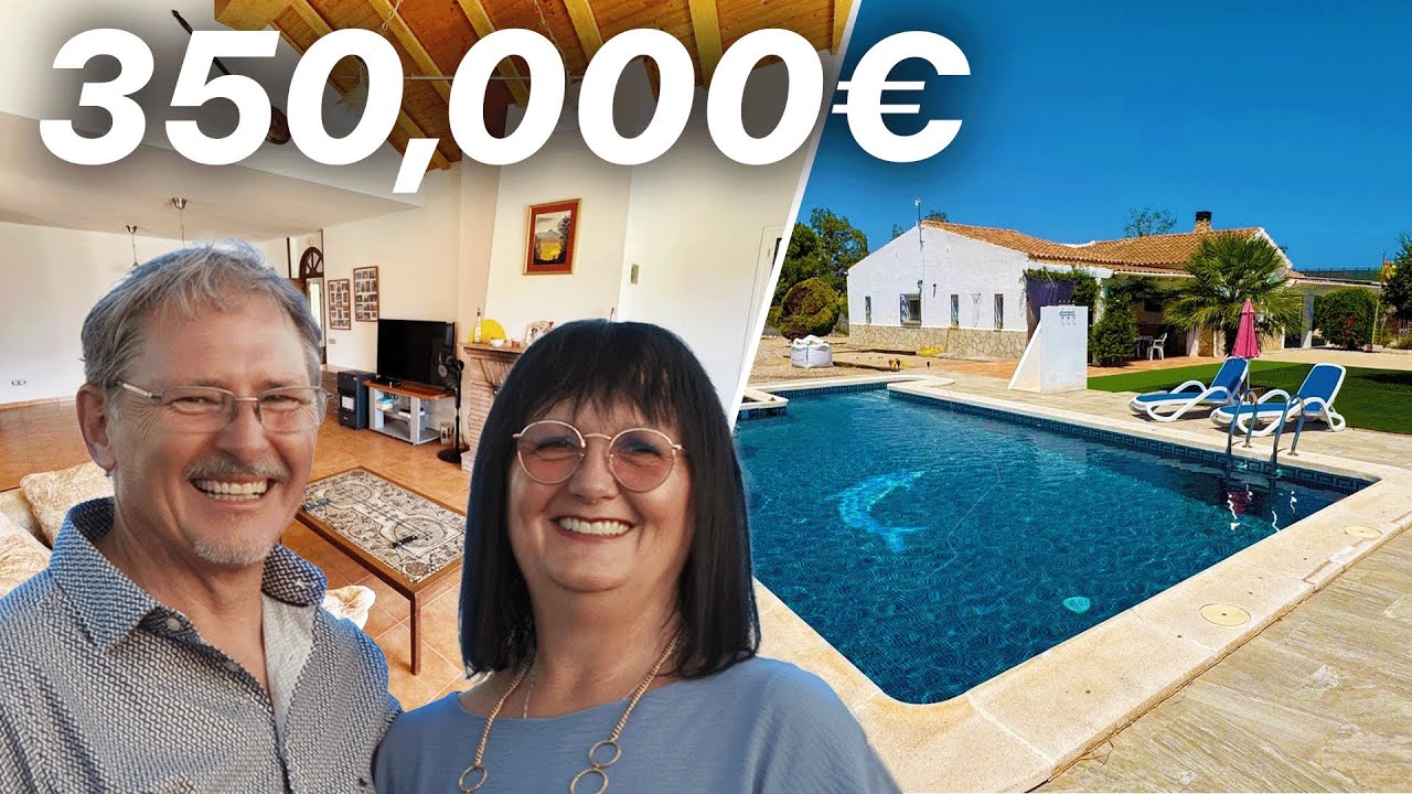 Inside of a Spacious Spanish Villa | Located in Turre, Almeria | B2370