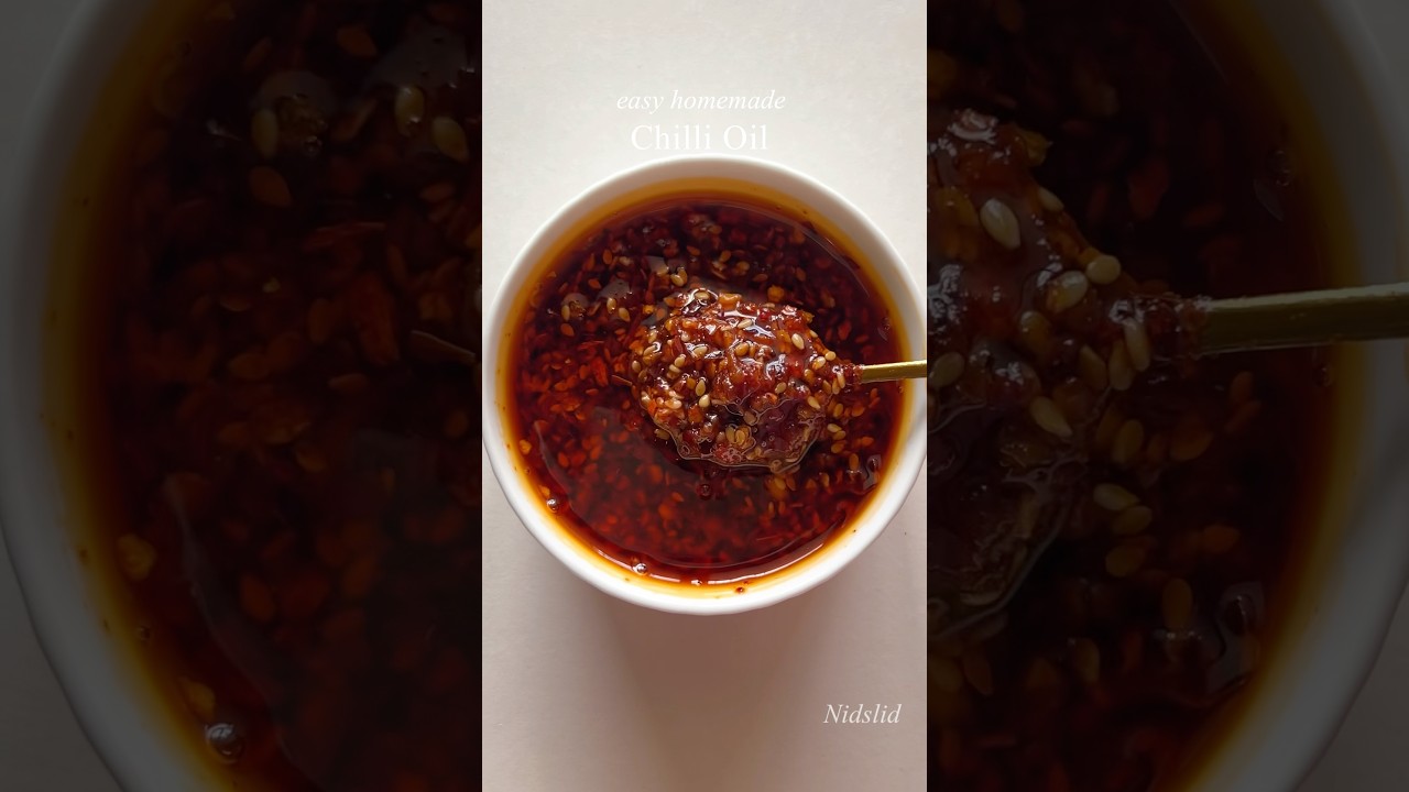Domowy olej chili #trending #chilioil #easy #maggi#dumplings #momos #dip#viralvideo #youtubeshorts