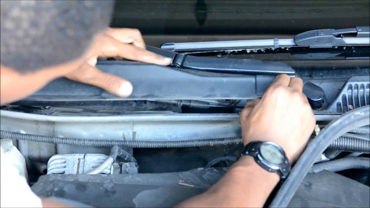 How to change Cabin Air Filter Chevrolet Impala 2006-2013