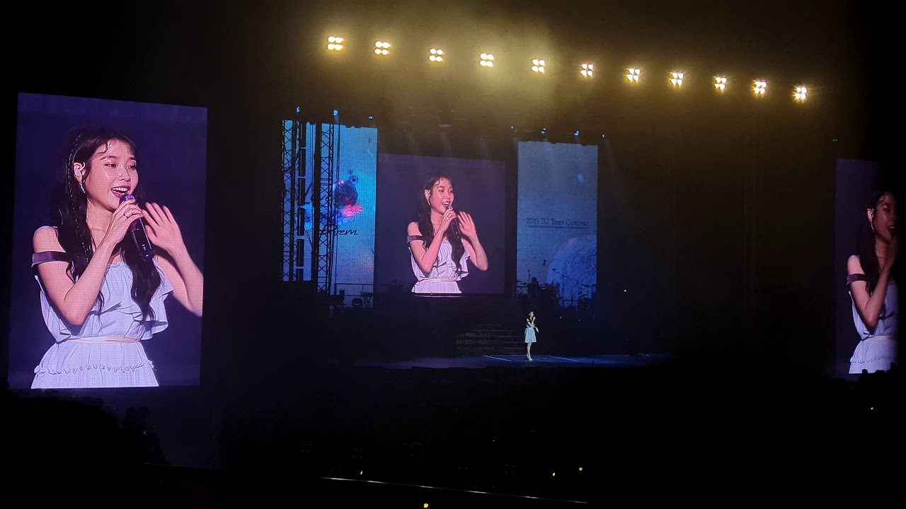 191213 IU Love Poem in Manila - Meaning of you + Knees