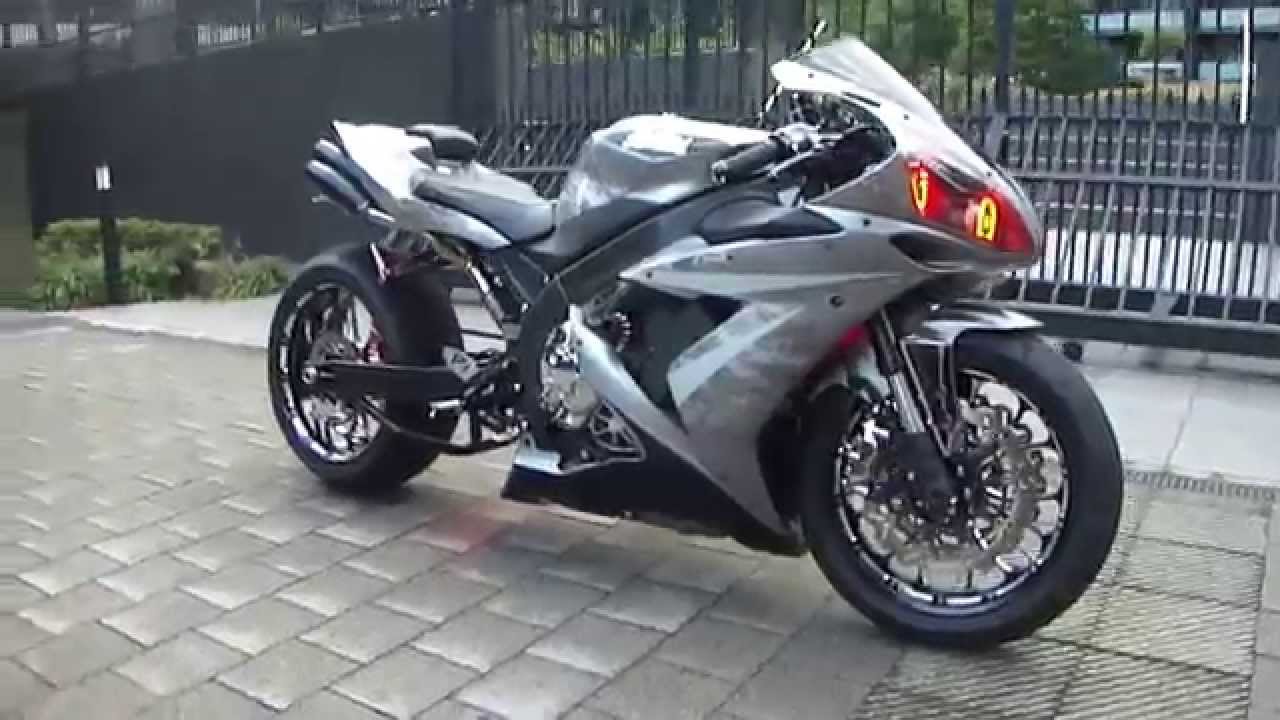 YZF R1 05' 
