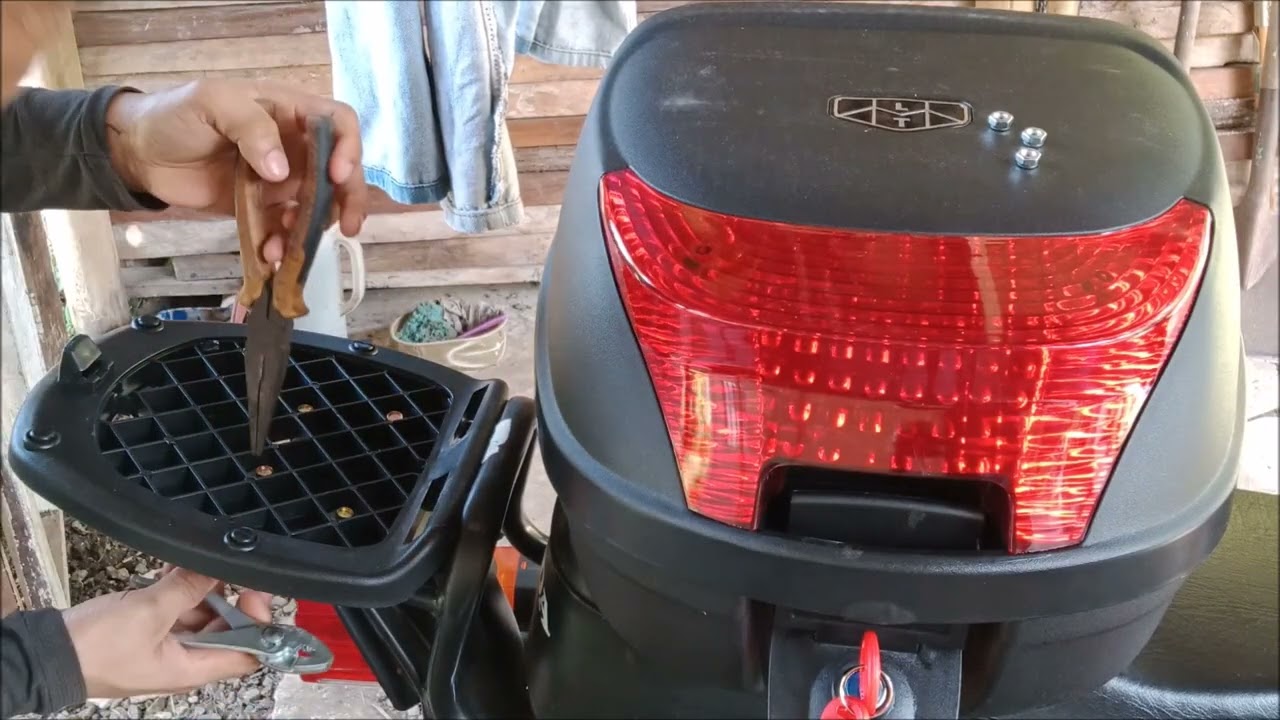 How to install Top Box on Honda TMX Alpha Motorcycle