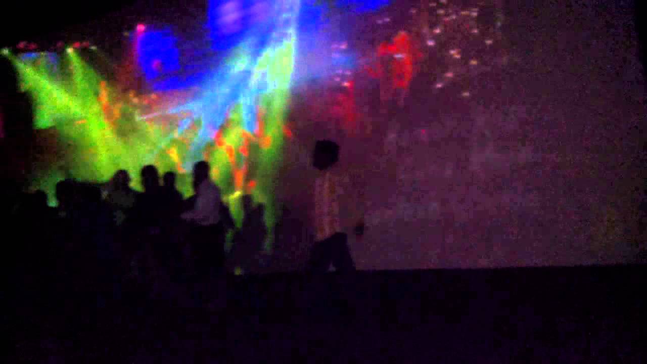Theatre के अंदर Salman के Fans का हंगामा - देखिये Jai Ho CRAZE in KOLHAPUR
