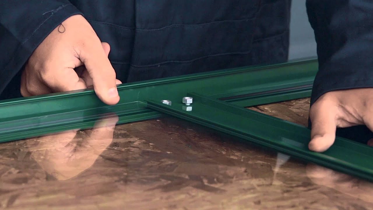How to: Assemble the door