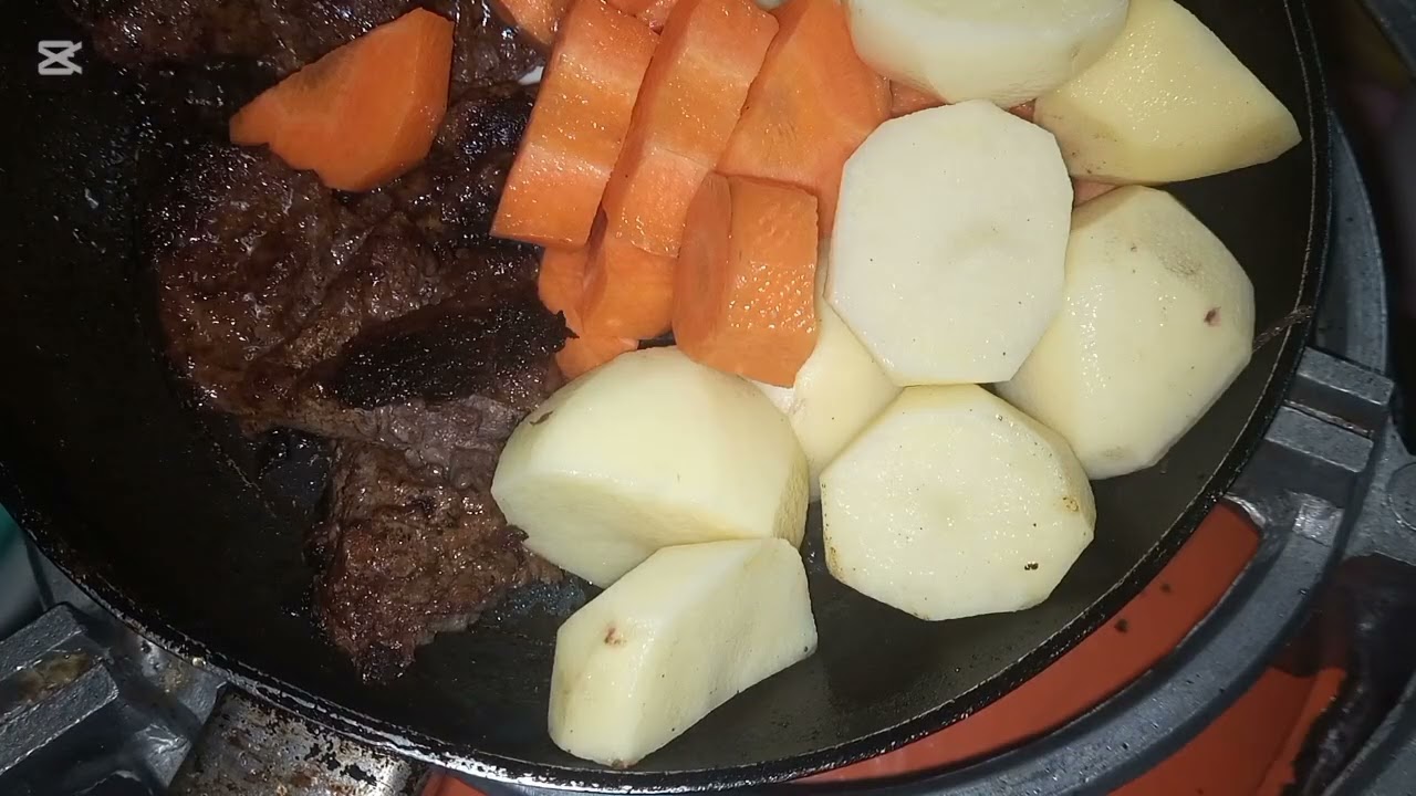 HOW TO MAKE THE BEST PAN ROASTED Potatoes with carrots and pan grilled beef#cookwithme #cookingtime