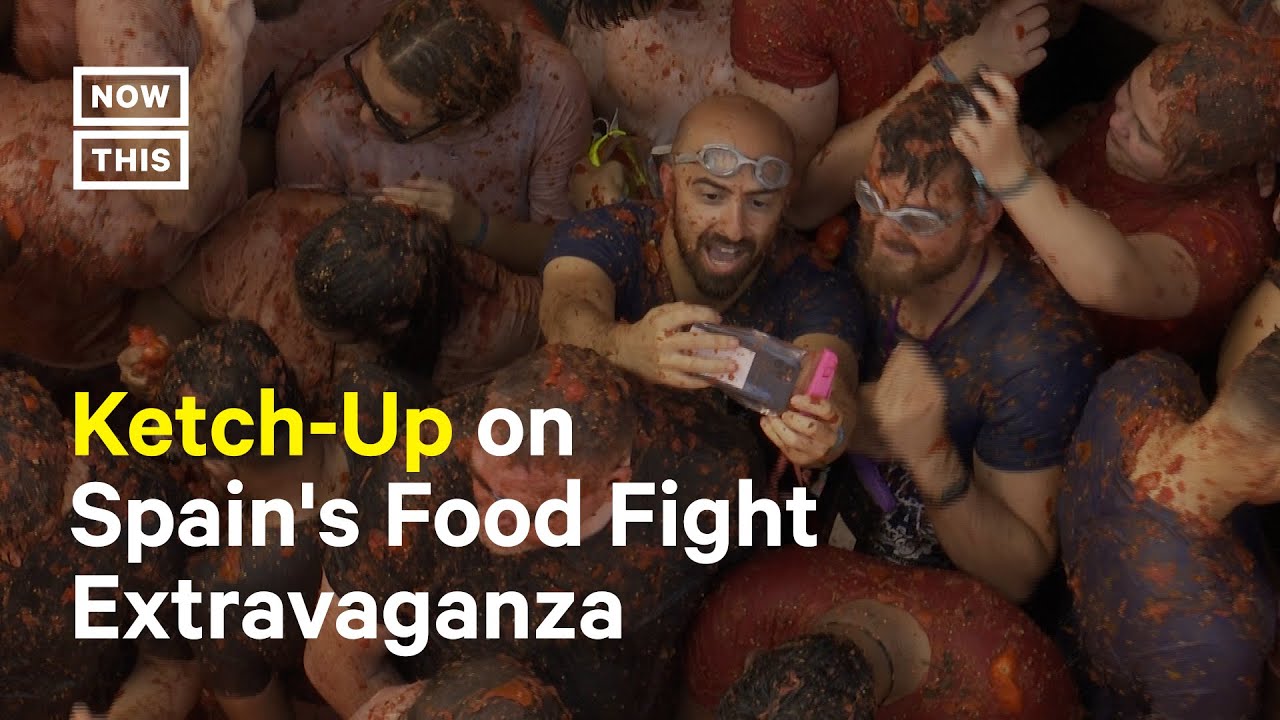 Thousands Take Part in Spain's La Tomatina Festival