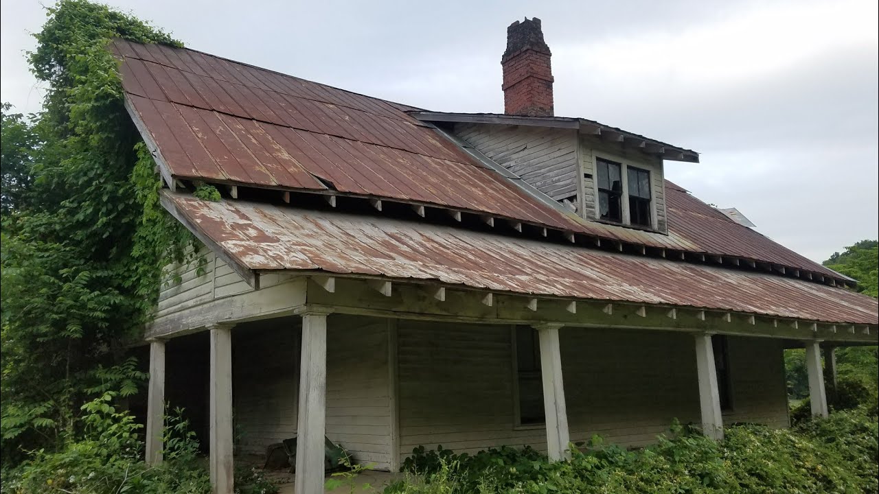 Abandoned Southern Farm House