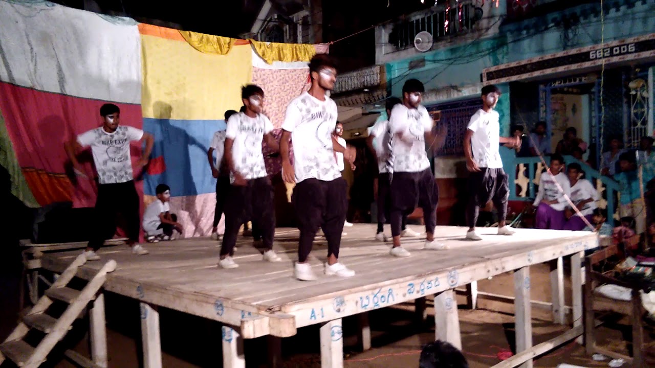 Telukunchi panchamuka group dance