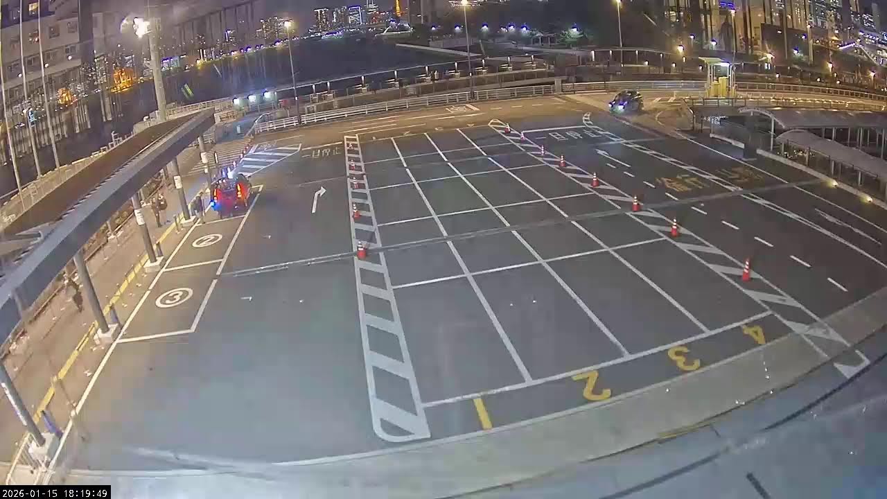 東京港クルーズターミナルタクシープール待機状況ライブ配信