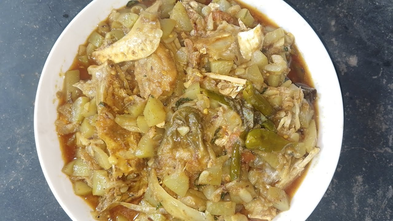 মাছের মাথা দিয়ে লাউ ঘন্ট l Bangali bottle gourd recipe l Macher mattha Diye lau gonto