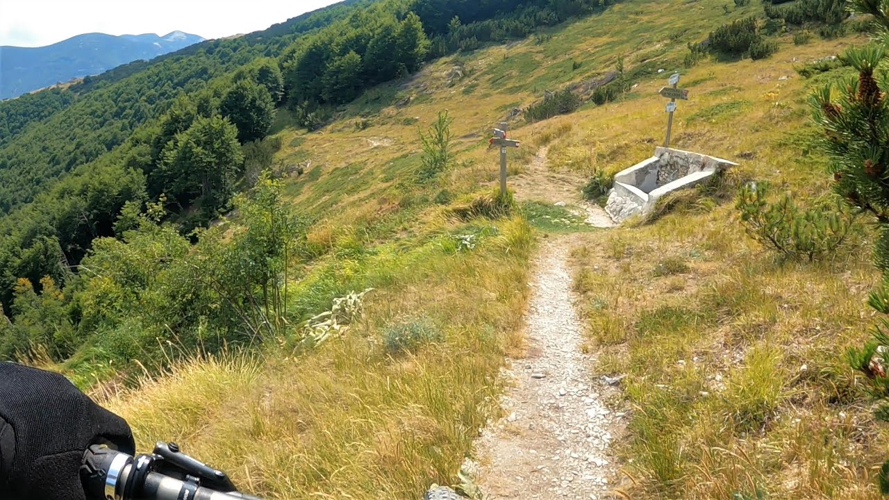 MTB - Discesa dal rifugio Pomilio (23/08/2021).