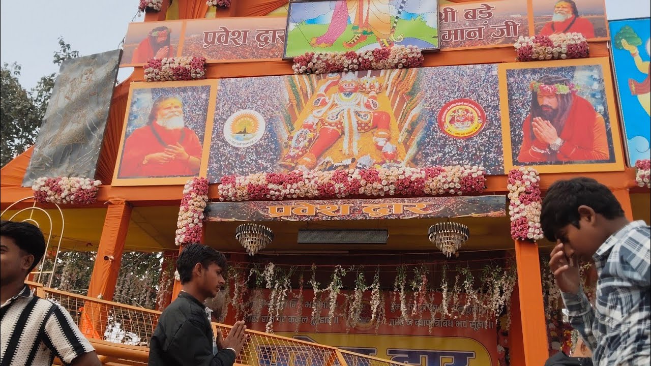 Finally aaj bade hanuman ji ke mandir aa gaye 🙏🚩🚩🚩🔥