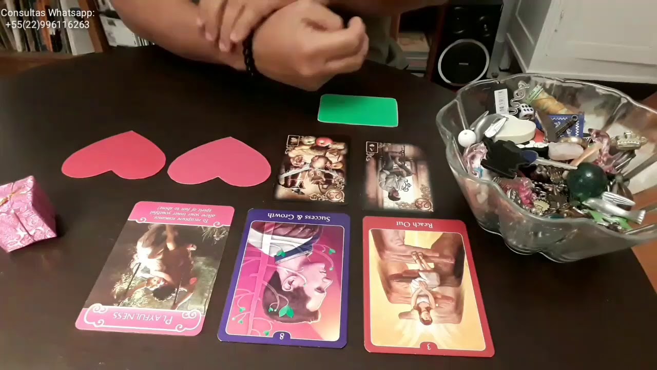 Tarot Interativo: Qual presente ele/a me daria hoje?  AMULETOS e Mensagens Diretas.