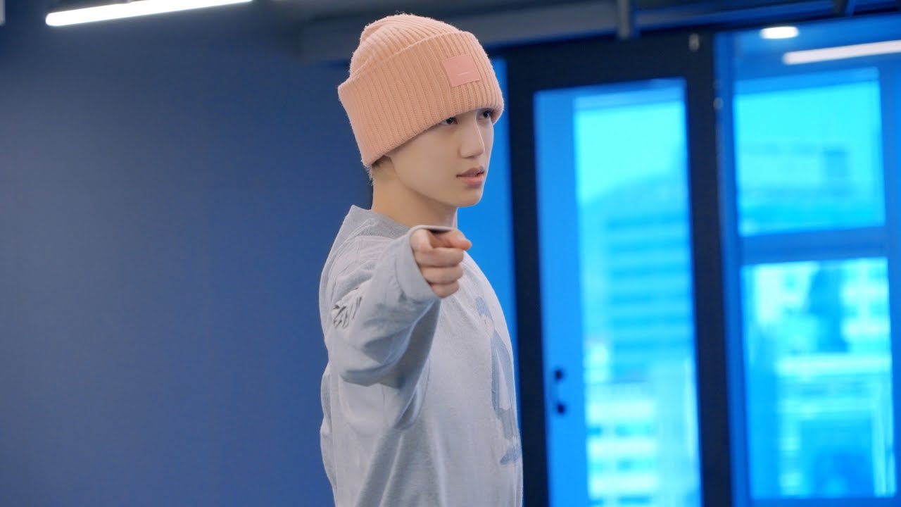 KAI 카이 'Adult Swim' Dance Practice Behind The Scenes
