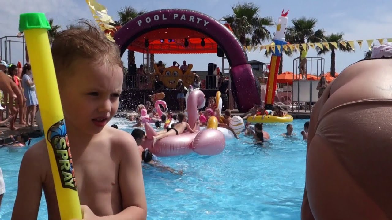 Trendy Lara Full Pool Party UNCUT : Antalya : Lara Beach : Turkey