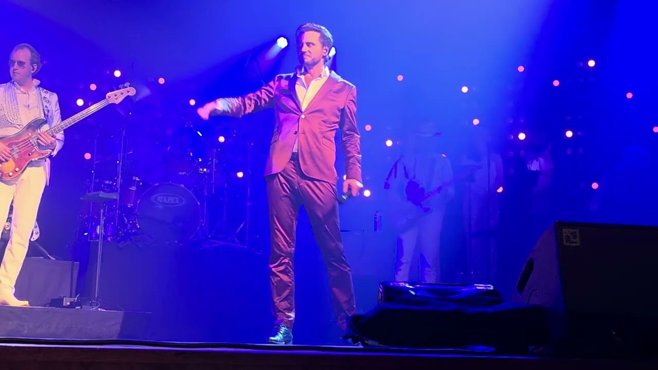 Bridge over troubled water, Bouke & ElvisMatters 28/11/25 in Amersfoort #boukescholten #elvis 