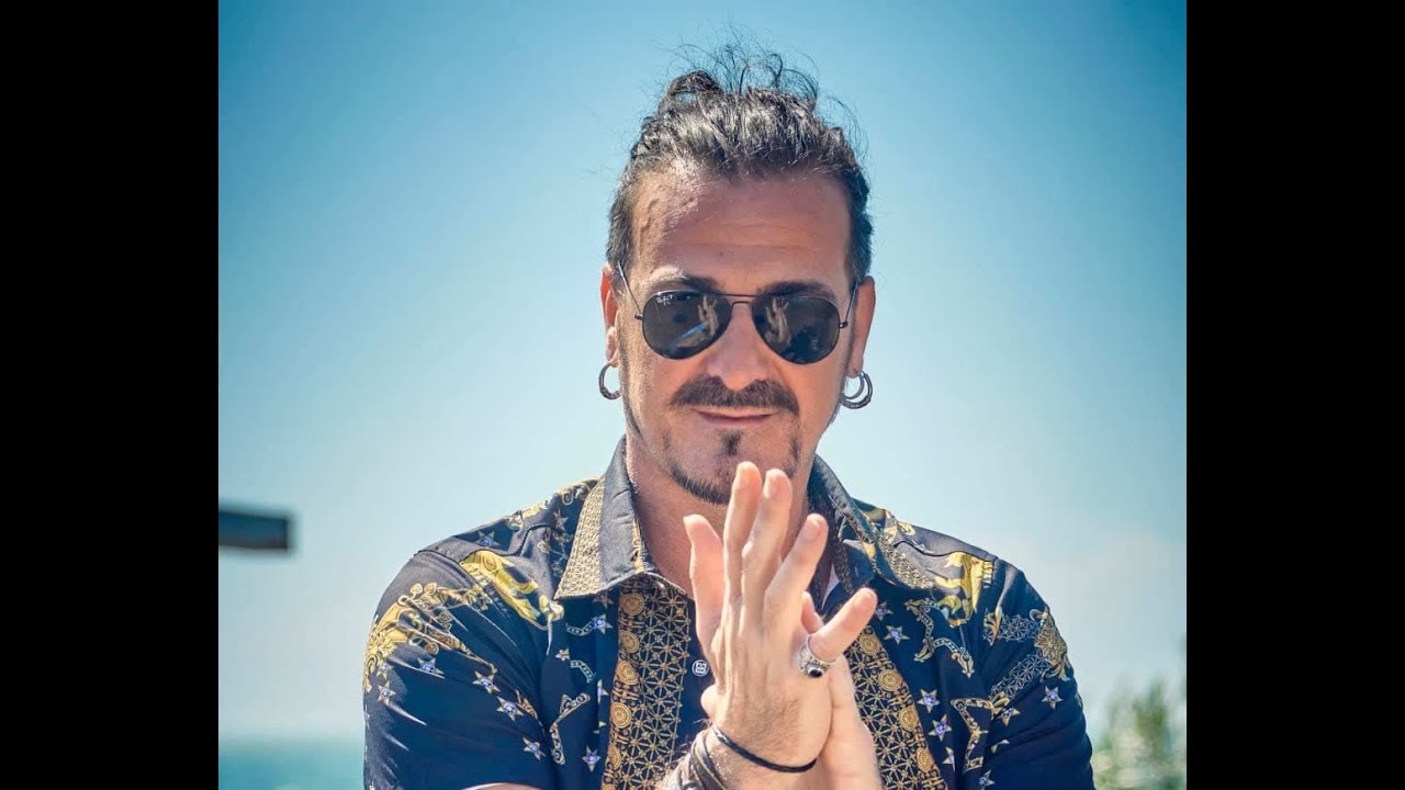 Entrevista a Nolasco. Las mejores entrevistas a los más grandes artistas en www.chalaura.com