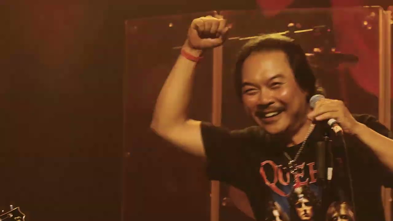Bức Tường - Cây Bàng (Liveshow 30 năm Bức Tường)