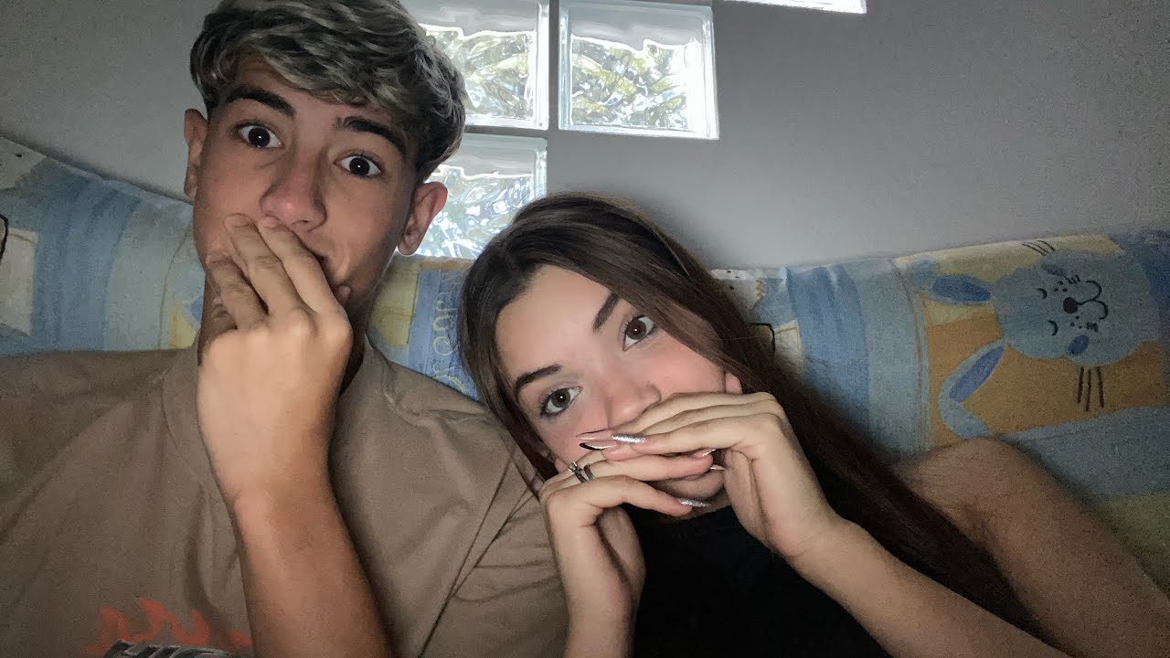 ASMR COM A MINHA NAMORADA 💘 ( Primeiro ASMR dela )