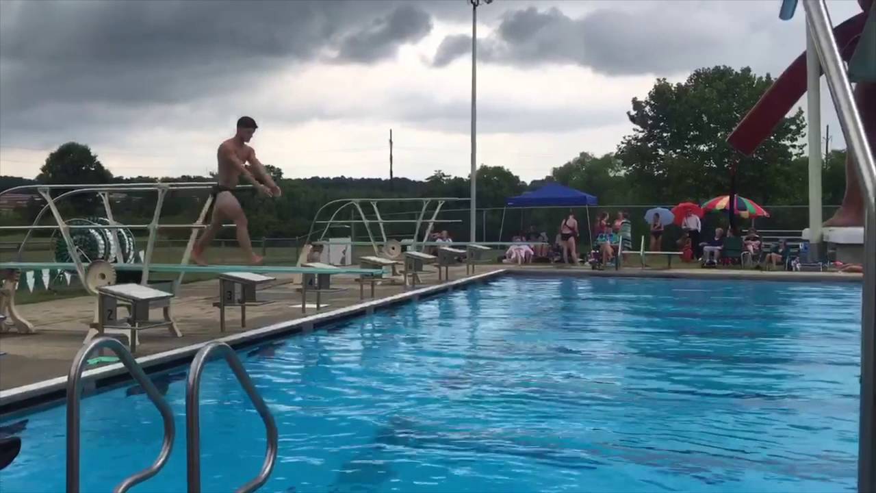 Nicholas Tomczyk Diving