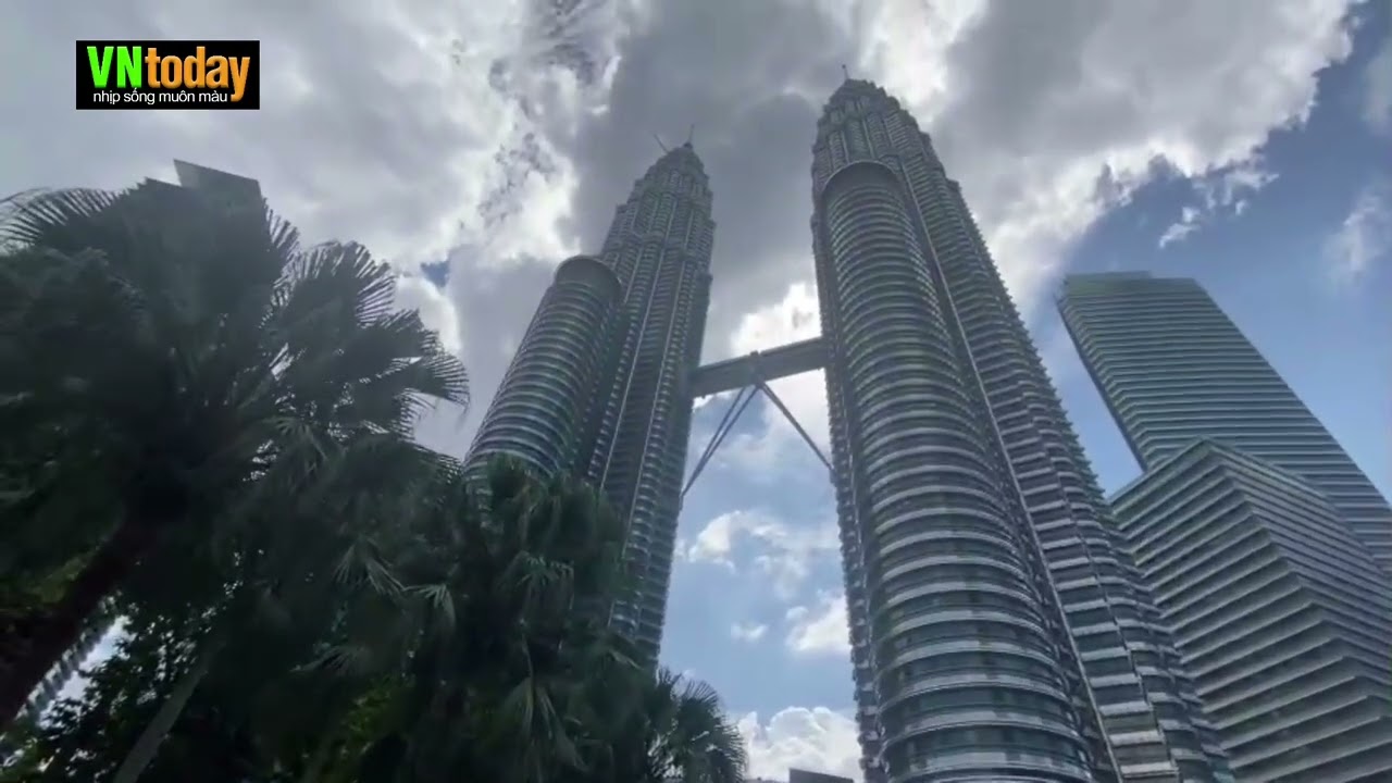 Du ngoạn Singapore và Malaysia với NB Nông Thụy Sỹ - P1